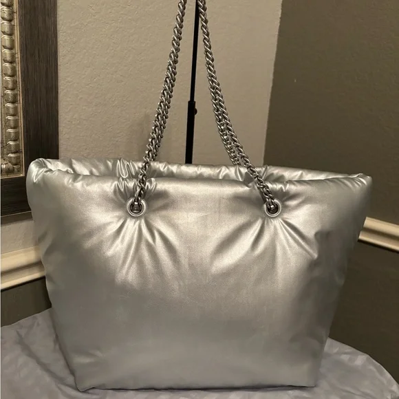 Tory Burch Metallic Silver ToteTory Burch Ella Metallic Puffy Chain Tote